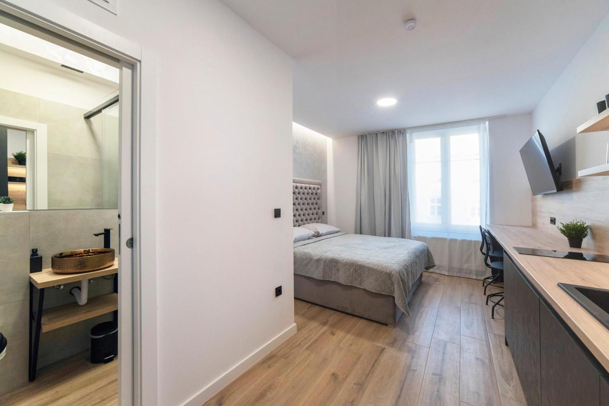 Liberty Apartments, 3Rd Floor, No Elevator Загреб Стая снимка