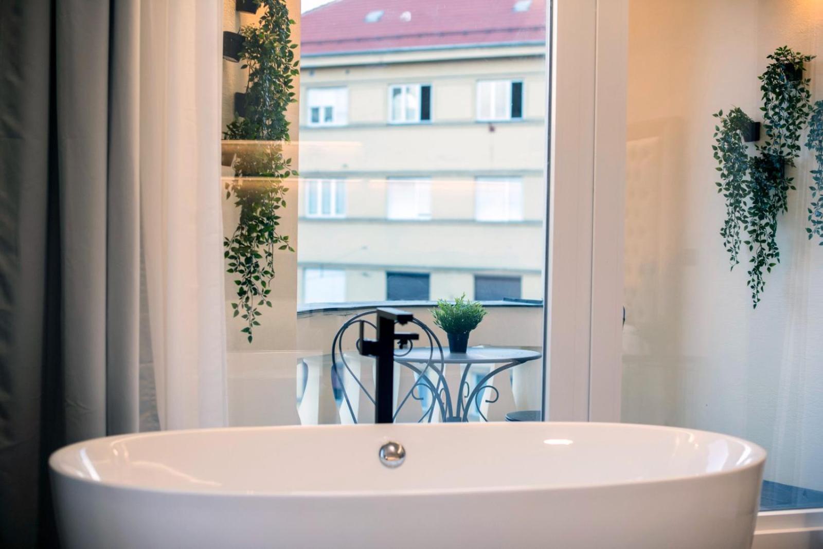 Liberty Apartments, 3Rd Floor, No Elevator Загреб Екстериор снимка